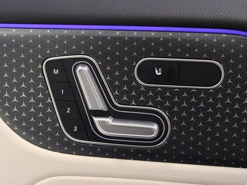 Certified 2025 Mercedes-Benz GLA 250 4MATIC image 23