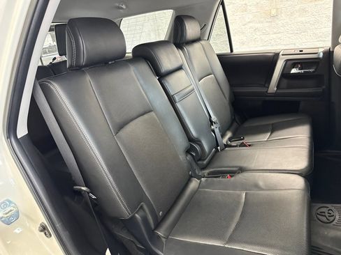 Used 2019 Toyota 4Runner Limited AWD/4WD image 44