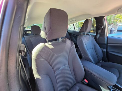 Used 2020 Toyota Prius Prime LE image 13