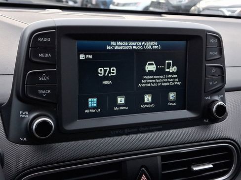 Used 2021 Hyundai Kona Limited w/ Cargo Package image 16