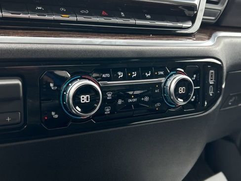 New 2026 GMC Sierra 1500 SLE image 37