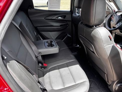 Used 2025 Chevrolet TrailBlazer RS w/ LPO, Trailering Package FWD image 15