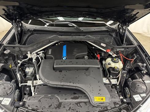 Used 2018 BMW X5 xDrive40e image 3