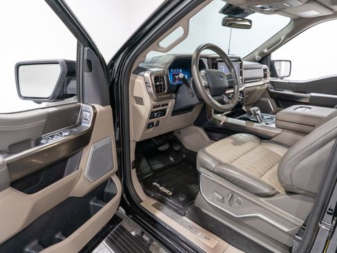 Used 2024 Ford F150 Platinum w/ Equipment Group 703A Plus AWD/4WD image 15