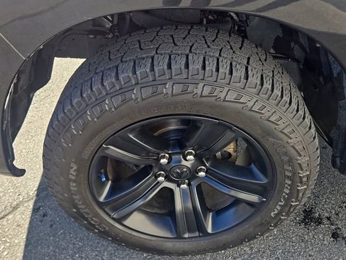 Used 2016 RAM 1500 Sport w/ Black Ram 1500 Sport Group image 12