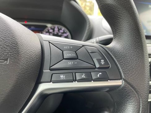 Used 2024 Nissan Sentra SV image 14