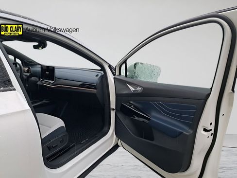 New 2025 Volkswagen ID.4 Pro S Plus AWD/4WD image 17