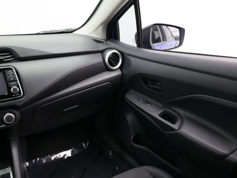 Used 2021 Nissan Versa S FWD image 32