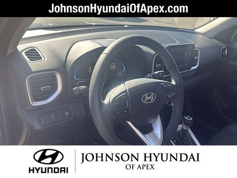 Certified 2026 Hyundai Venue SEL FWD image 25