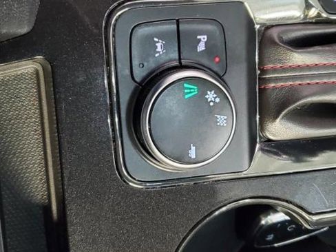 Used 2022 Chevrolet Blazer RS FWD image 31