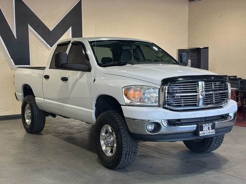Used 2008 Dodge Ram 2500 Truck SLT w/ Popular Equipment Group image 2