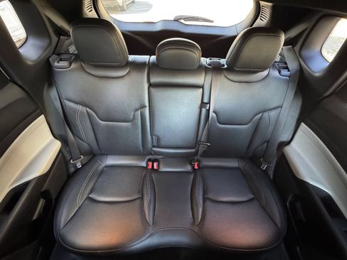 Used 2025 Jeep Compass Limited AWD/4WD image 34