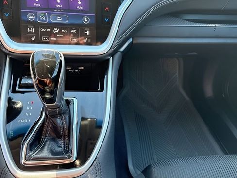 Used 2021 Subaru Legacy Premium image 17