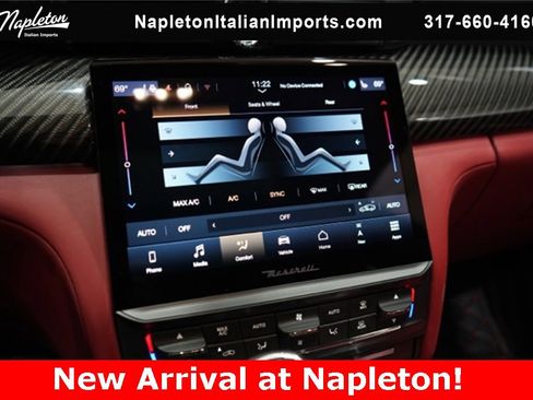 Used 2023 Maserati Quattroporte Trofeo image 29