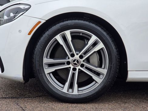 Used 2022 Mercedes-Benz E 350 4MATIC Sedan image 11