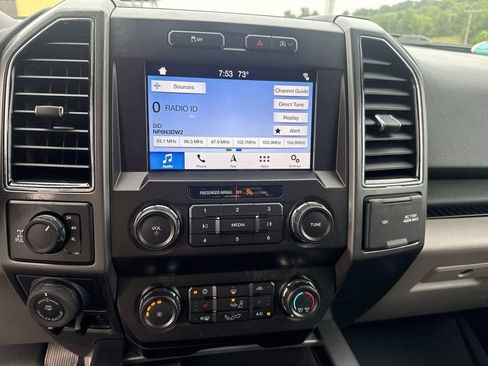 Used 2019 Ford F150 XLT w/ Equipment Group 302A Luxury AWD/4WD image 12