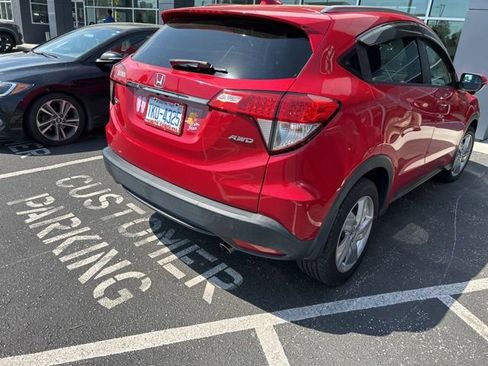 Used 2019 Honda HR-V EX image 9