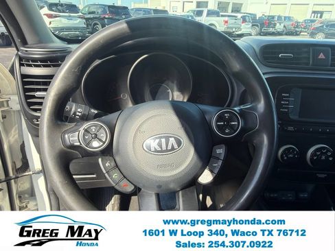 Used 2018 Kia Soul FWD image 16
