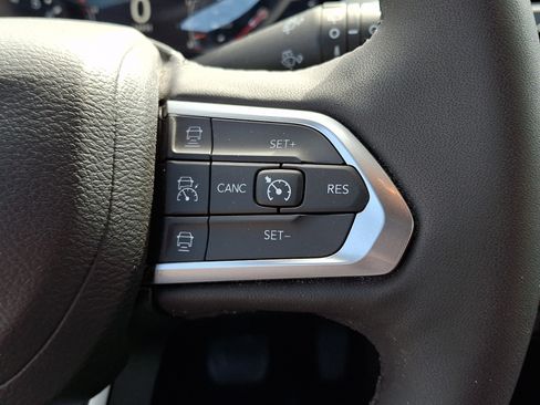 Certified 2023 Jeep Compass Limited AWD/4WD image 19