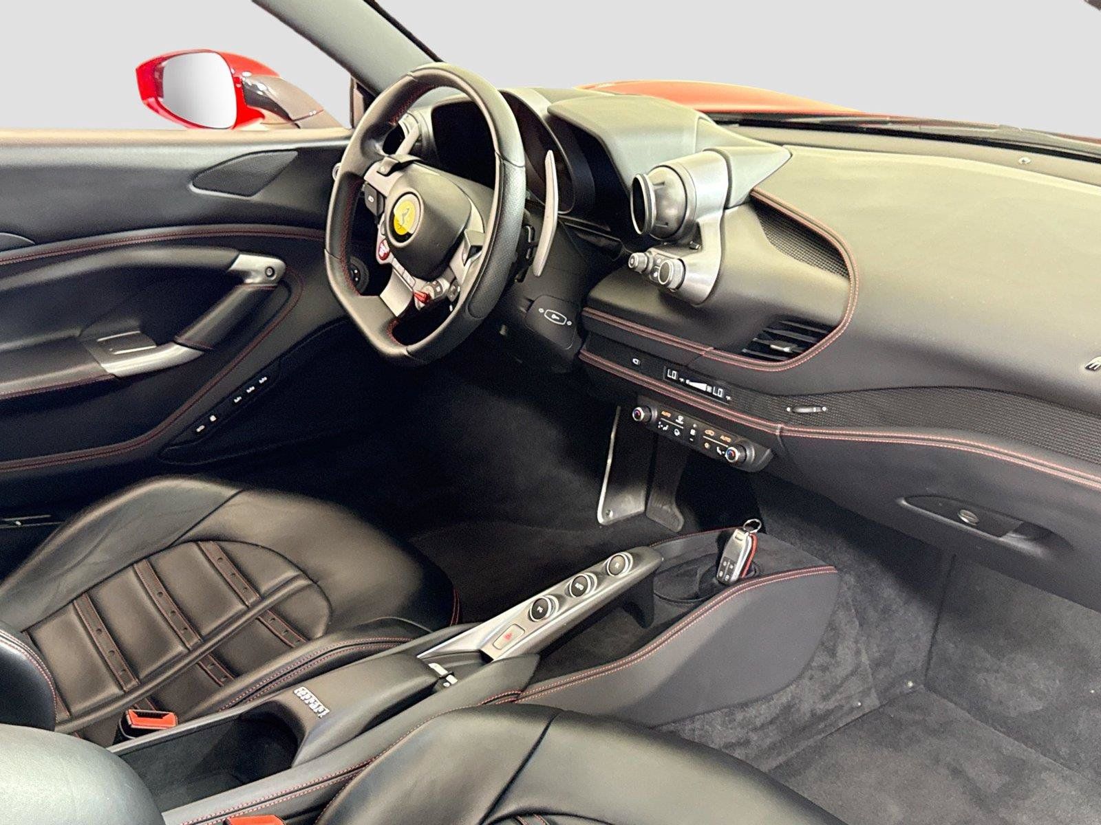 Used 2021 Ferrari F8 Tributo RWD image 30