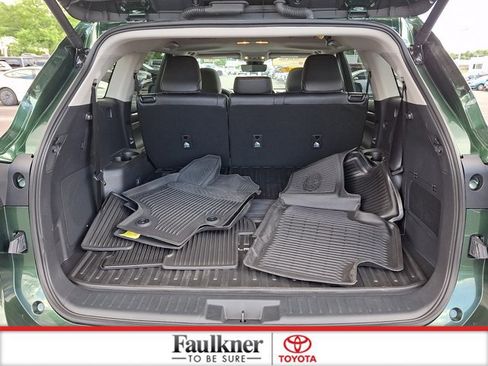 Certified 2025 Toyota Highlander Limited AWD/4WD image 28