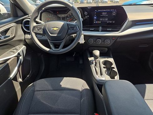 New 2026 Chevrolet Trax LS w/ LS Convenience Package FWD image 9