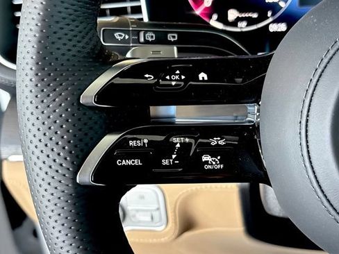 New 2026 Mercedes-Benz GLS 580 4MATIC image 15