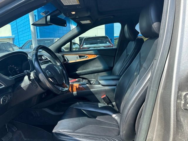 Used 2016 Lincoln MKX Select w/ Select Plus Package FWD image 10
