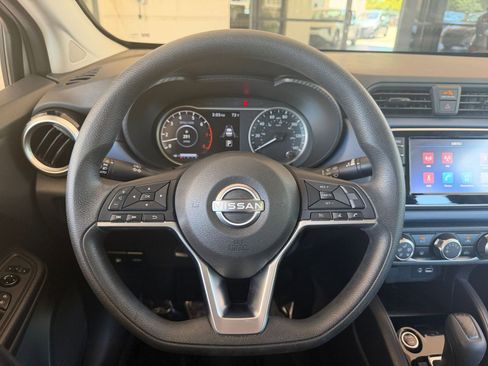Used 2025 Nissan Versa SV FWD image 25