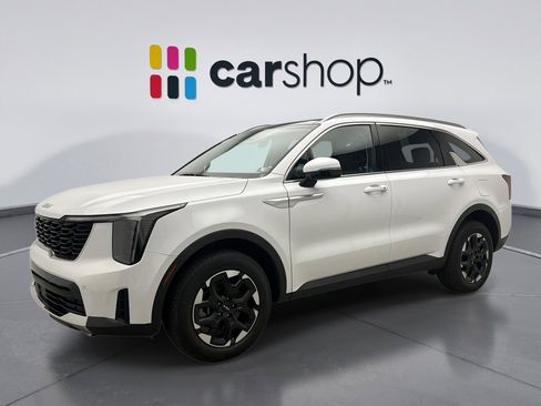 Used 2025 Kia Sorento S w/ Panoramic Sunroof Package image 1