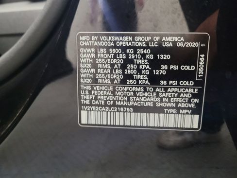 Used 2020 Volkswagen Atlas Cross Sport SE w/ Towing Package FWD image 33