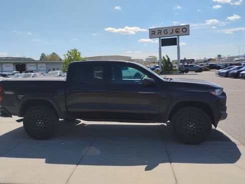 Used 2023 Chevrolet Colorado Trail Boss w/ Safety Package AWD/4WD image 4