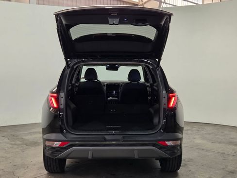 Used 2022 Hyundai Tucson Limited AWD/4WD image 12