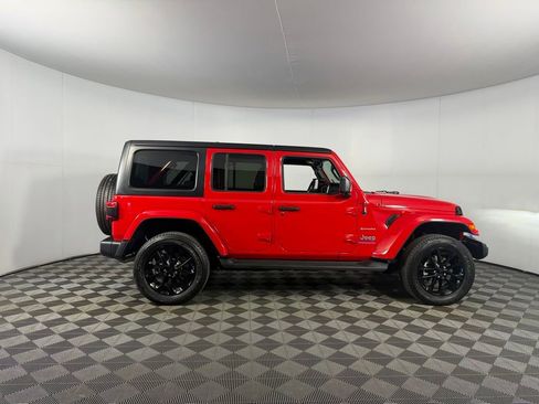 Used 2023 Jeep Wrangler Unlimited Sahara AWD/4WD image 5