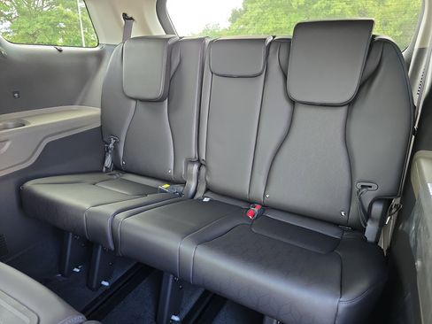 New 2026 Kia Carnival SX image 15