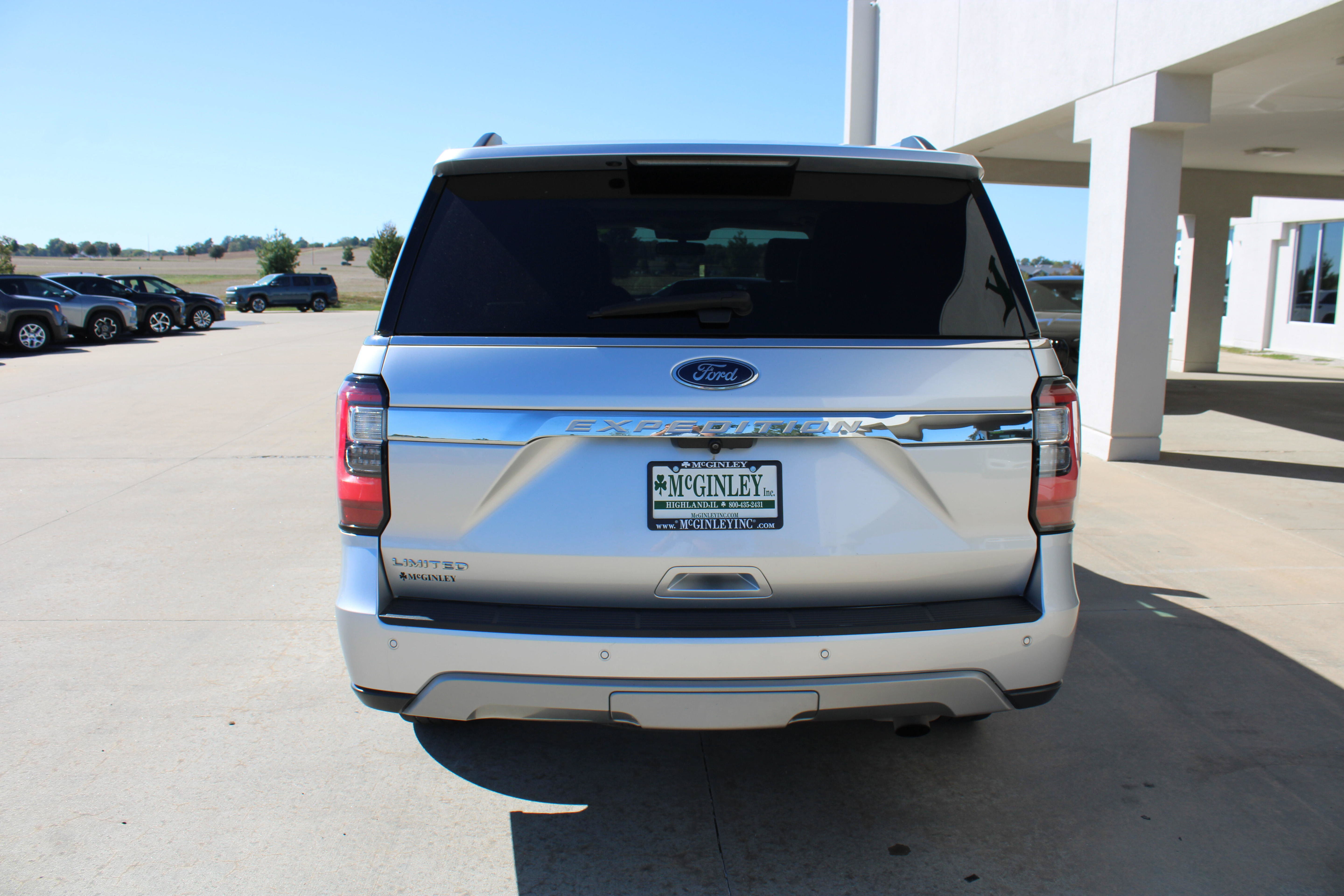 Used 2019 Ford Expedition Limited w/ Equipment Group 301A AWD/4WD image 8