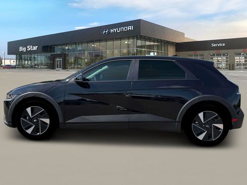 New 2026 Hyundai Ioniq 5 SE RWD image 3