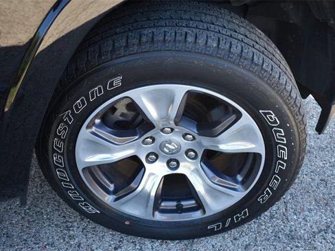 Used 2022 RAM 1500 Laramie w/ Sport Appearance Package image 16