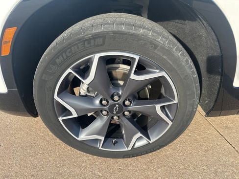 Used 2022 Chevrolet Blazer RS w/ Enhanced Convenience Package image 8