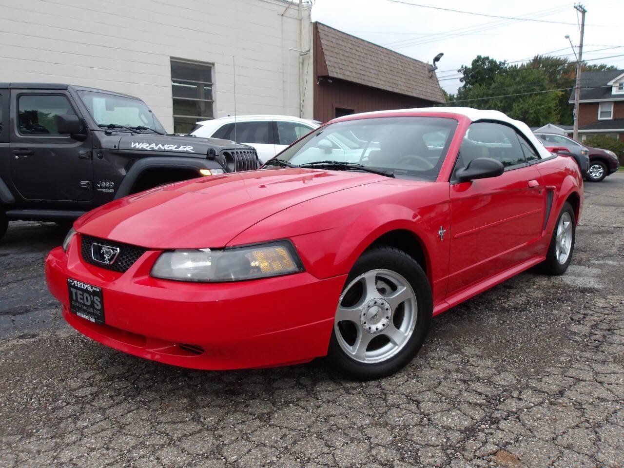 Used 2003 Ford Mustang Convertible RWD image 30
