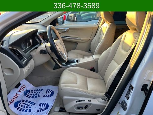 Used 2016 Volvo XC60 T5 Premier image 9