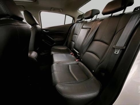 Used 2018 MAZDA MAZDA3 Grand Touring w/ Premium Equipment Package FWD image 25