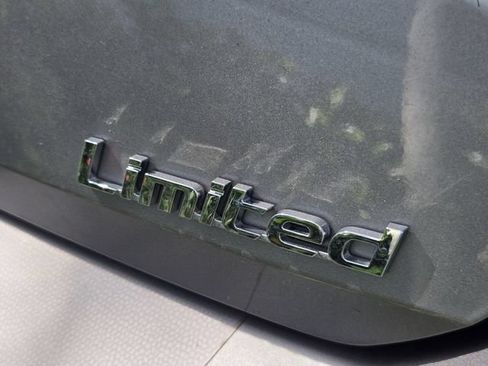 Used 2023 Hyundai Elantra Limited FWD image 8