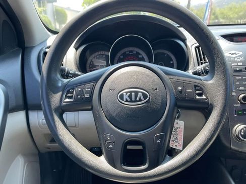 Used 2013 Kia Forte EX image 24