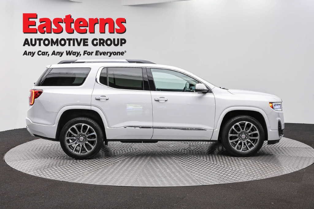 Used 2023 GMC Acadia Denali AWD/4WD image 5
