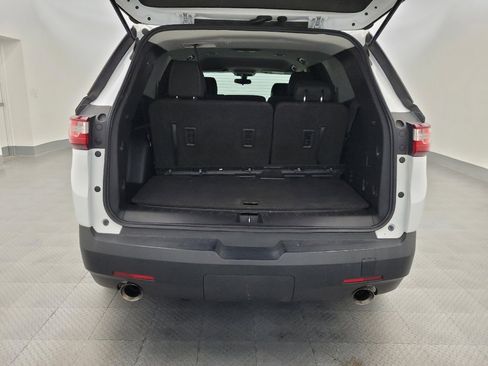 Used 2021 Chevrolet Traverse LS FWD image 29