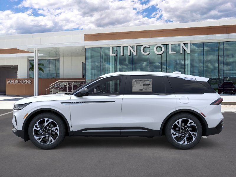 New 2026 Lincoln Nautilus Premier AWD/4WD image 3