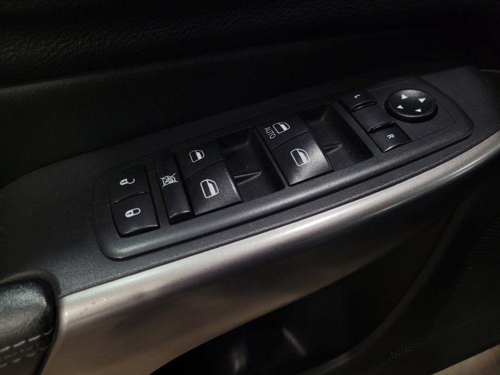Used 2020 Jeep Cherokee Latitude AWD/4WD image 27