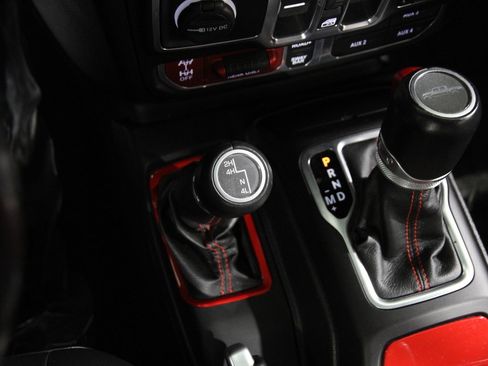 Used 2020 Jeep Gladiator Rubicon image 18