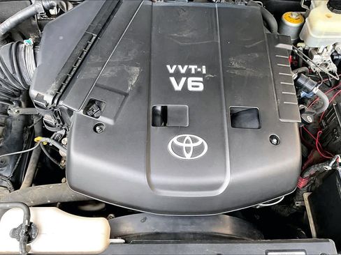 Used 2008 Toyota 4Runner SR5 RWD image 31